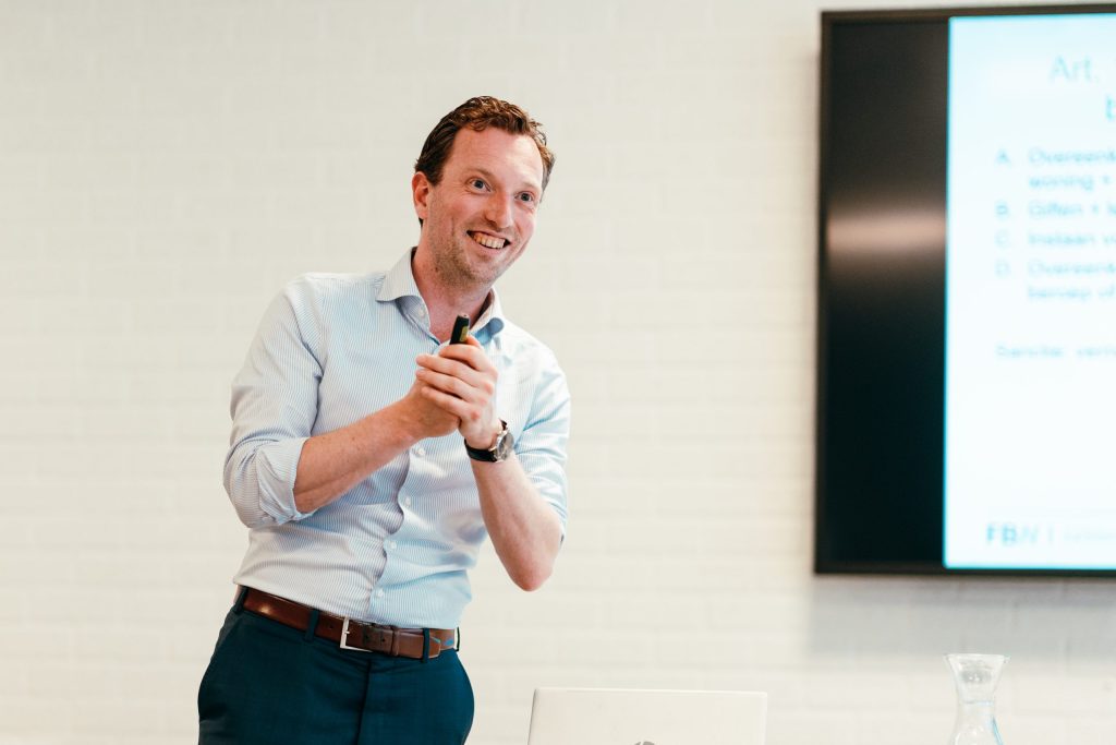 FBN docent geeft les