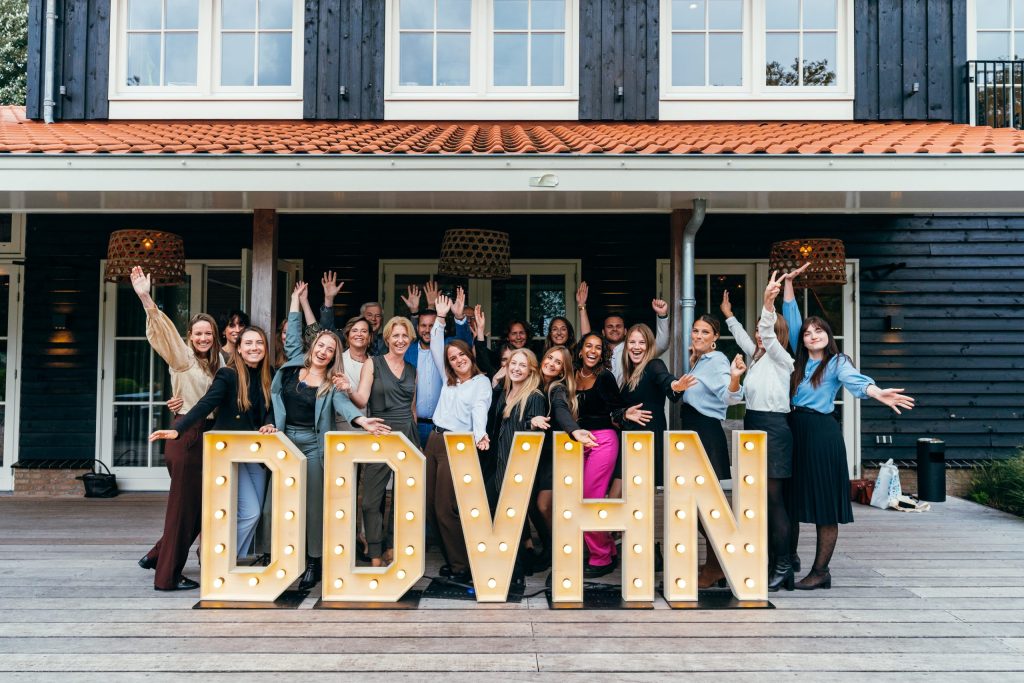 Team FBN achter DDVHN letters