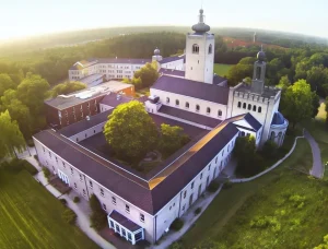 Leerhotel het klooster